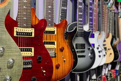 Heavier – Heavier doesn’t just mean electric guitars can sound wild, mean, and loud when distorted, but also because most of them feature solid bodies, making them physically heavier. Some of our popular electric guitar buying guides: 5 Best Metal Guitars for Beginners; 5 Best Electric Guitars Under $200; 5 Best Electric Guitars for Small …